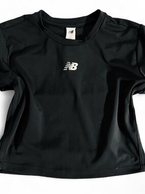 New Balance Black Short-Sleeve crop top Tee with White Logo